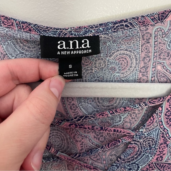 Paisley Print Blouse Size Small - Picture 4 of 6